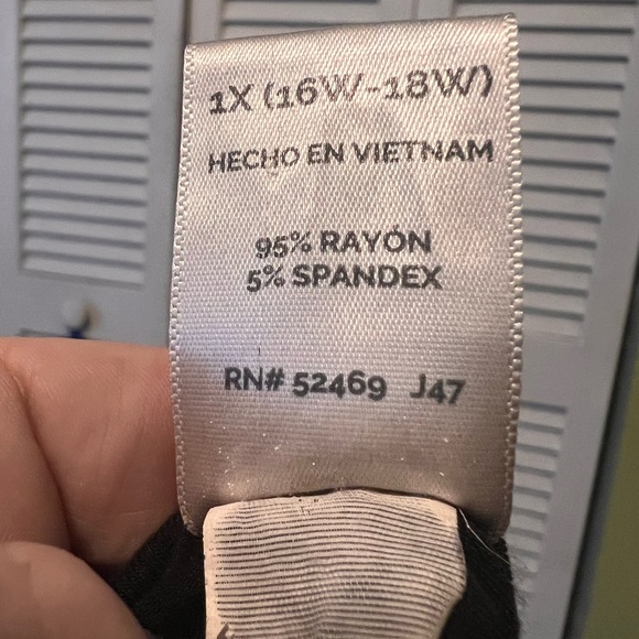 Terra & Sky Criss Cross Back Detail Solid Knit Dress Plus - Picture 3 of 3